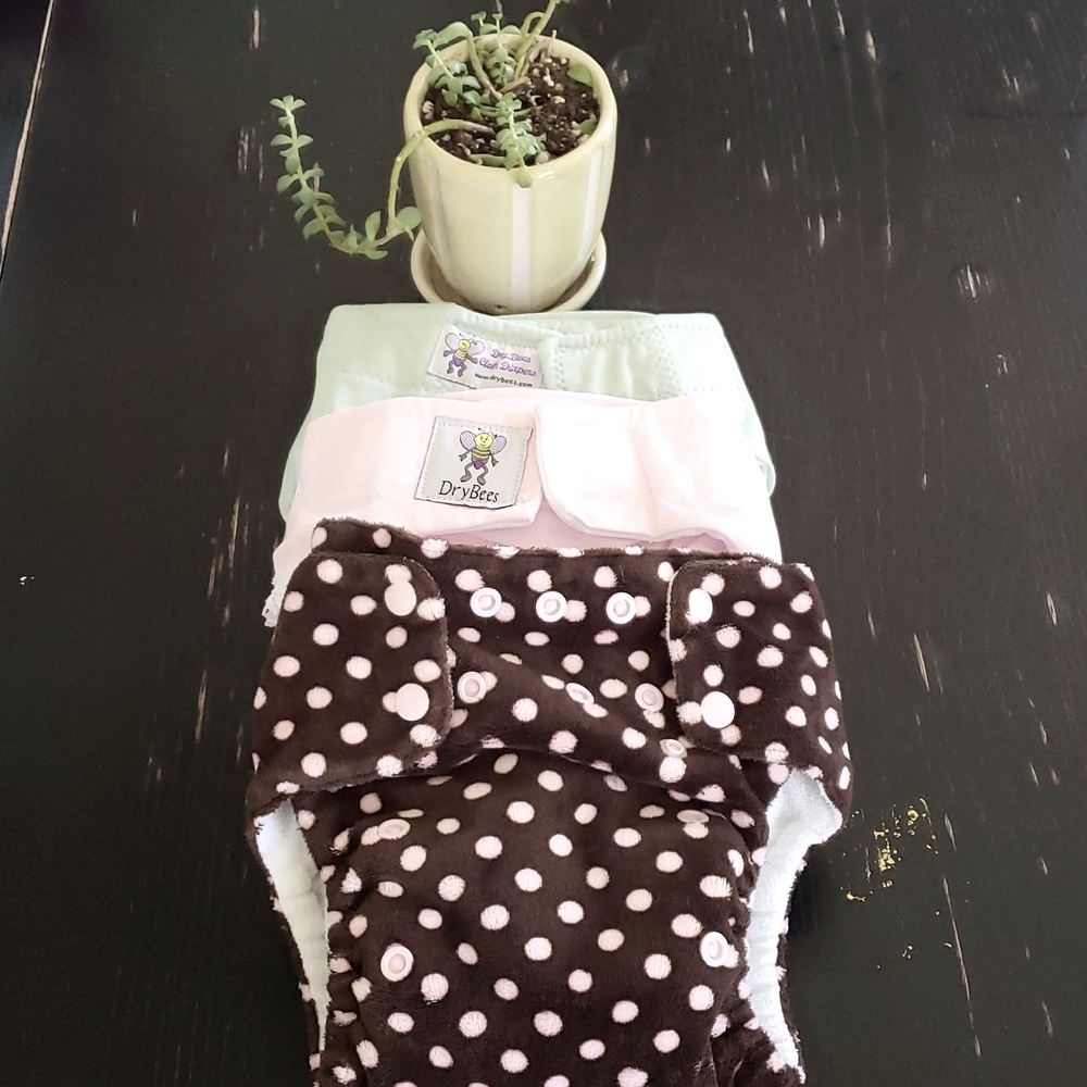 Three pocket diapers